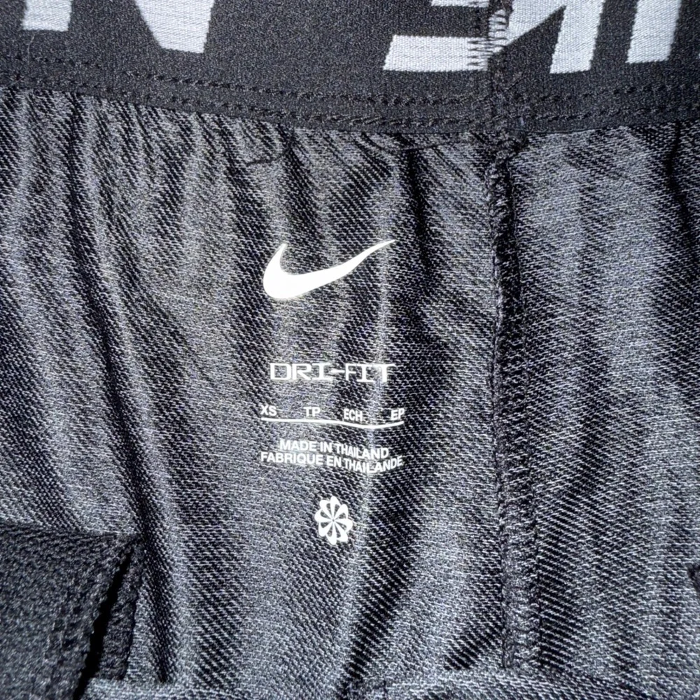 Nike Athletic Shorts XS Gray Dri-FIT Heathered Drawstring Pockets Activewear